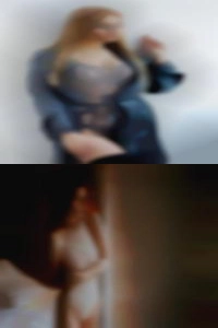 Hot MO wife swapping at home by herself